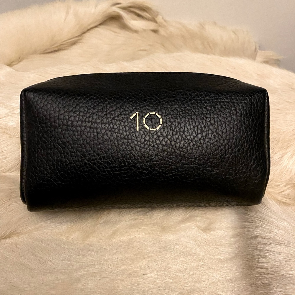 Cuyana 10 Year Anniversary Tech Case